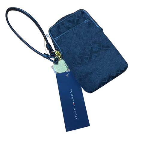 tommy hilfiger wristlet